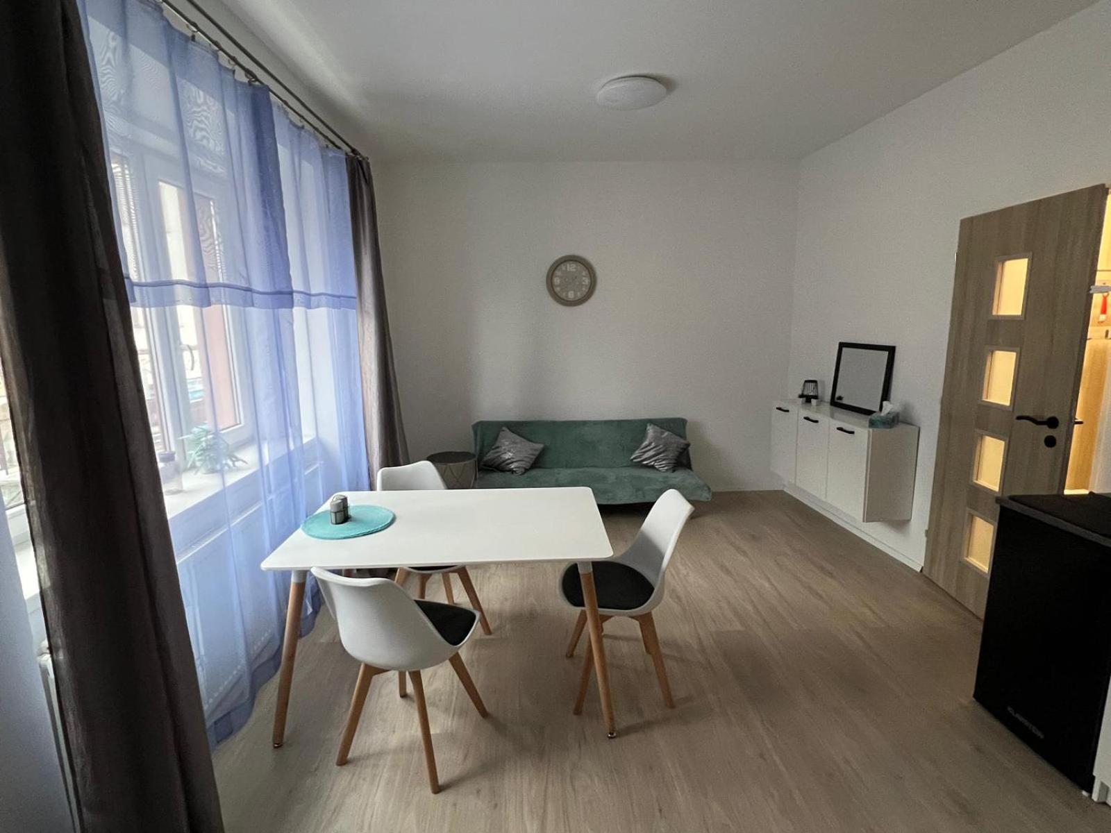 Apartman Centro Ческа-Липа Экстерьер фото
